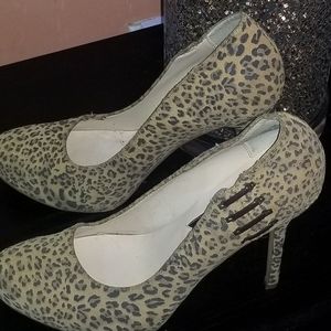Boutique 9 Pumps